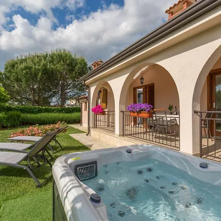 Lori * Nova Vas (Porec)