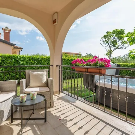 Lori * Nova Vas (Porec)